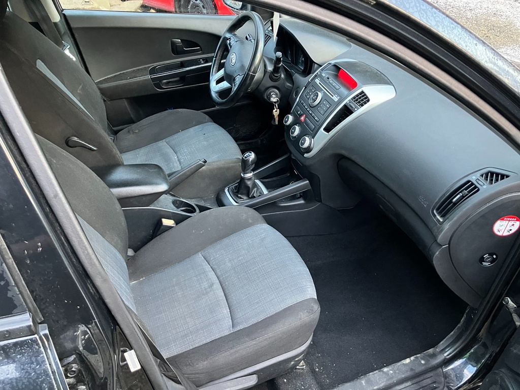 Kia Ceed 2010 1.6d, 66kW, M6, ťažné. - 5