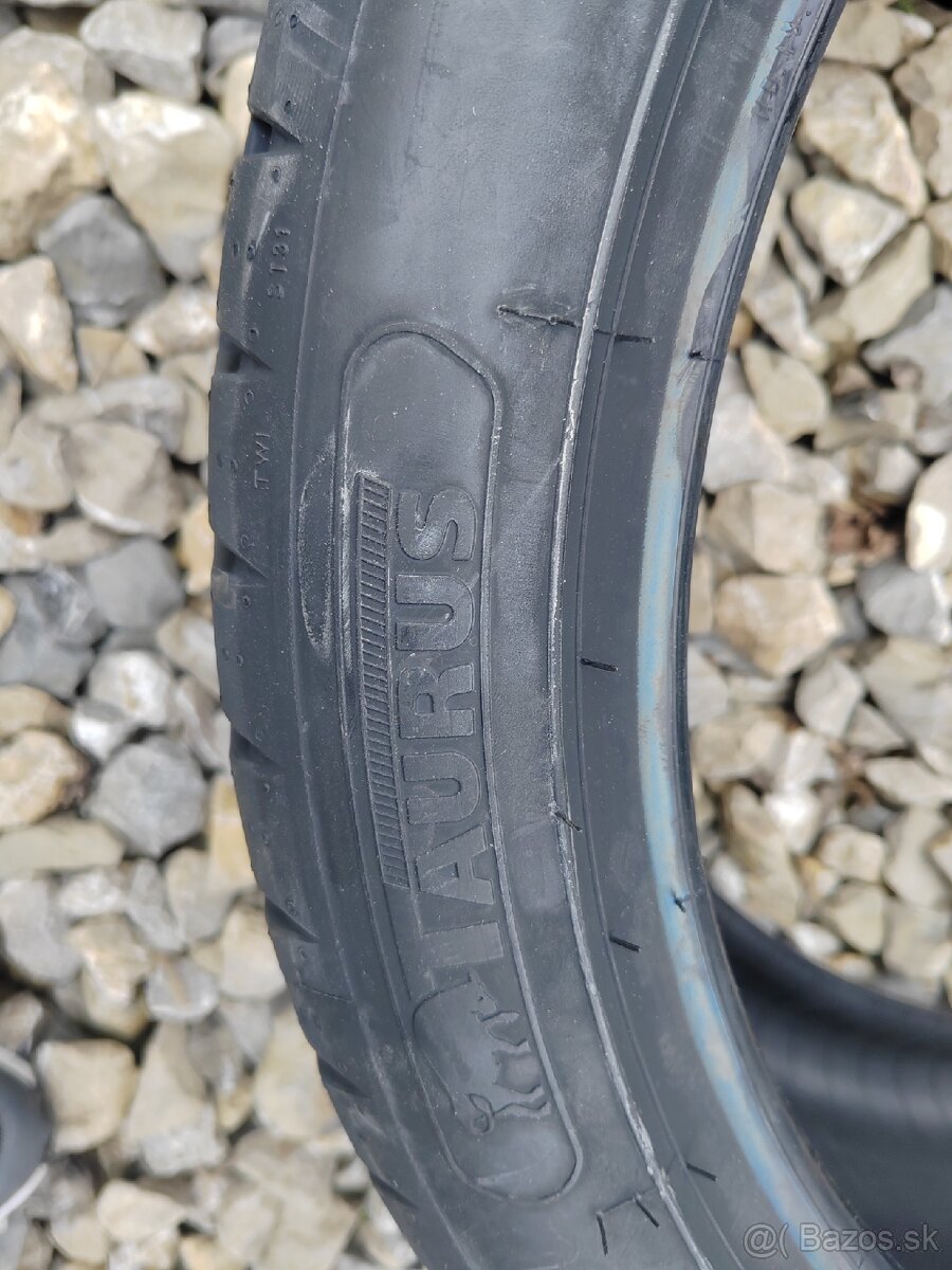 Letné pneu TAURUS 245/40 r19 - nové - 5