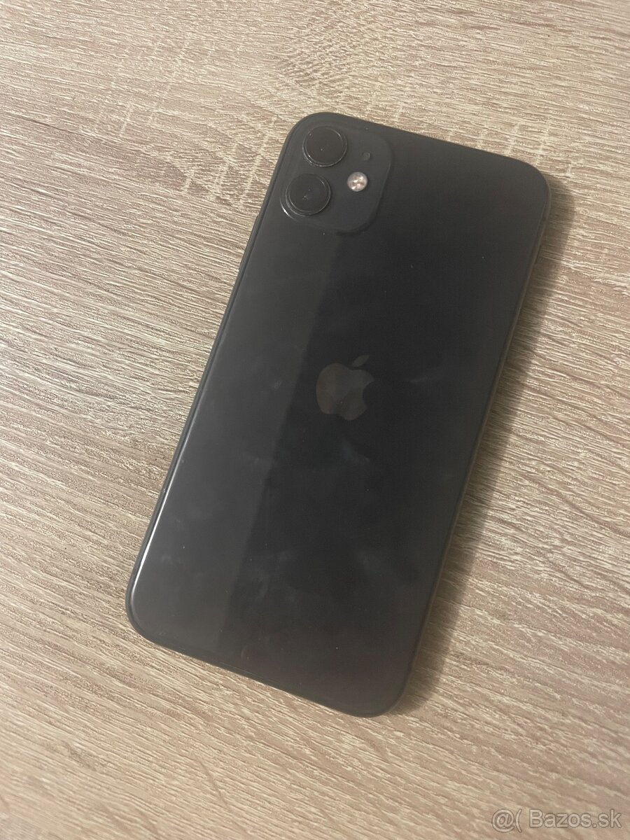 iPhone 11 / 64GB Black / Super stav - 5