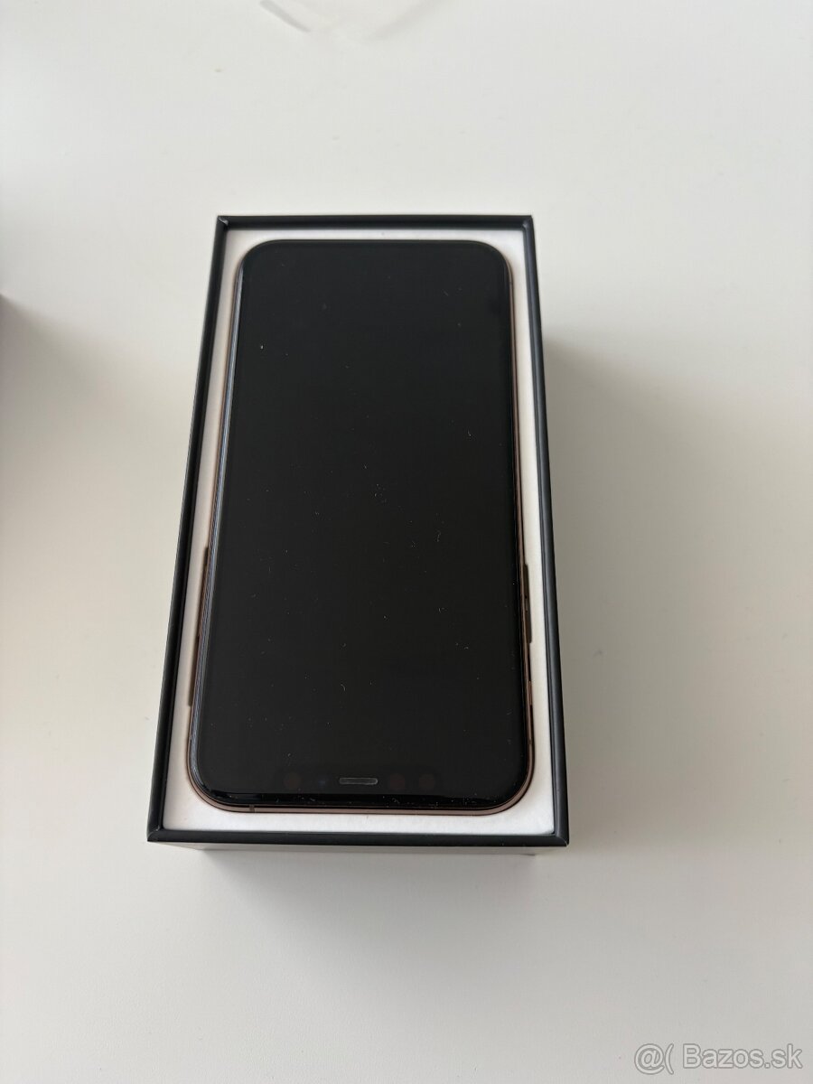Predám iPhone 11 Pro – 64 GB Zlaty - 5