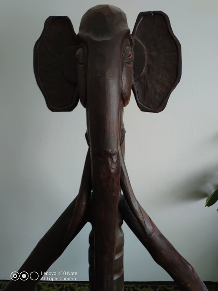 Predám krásne starožitné vyrezávané kreslo - 5