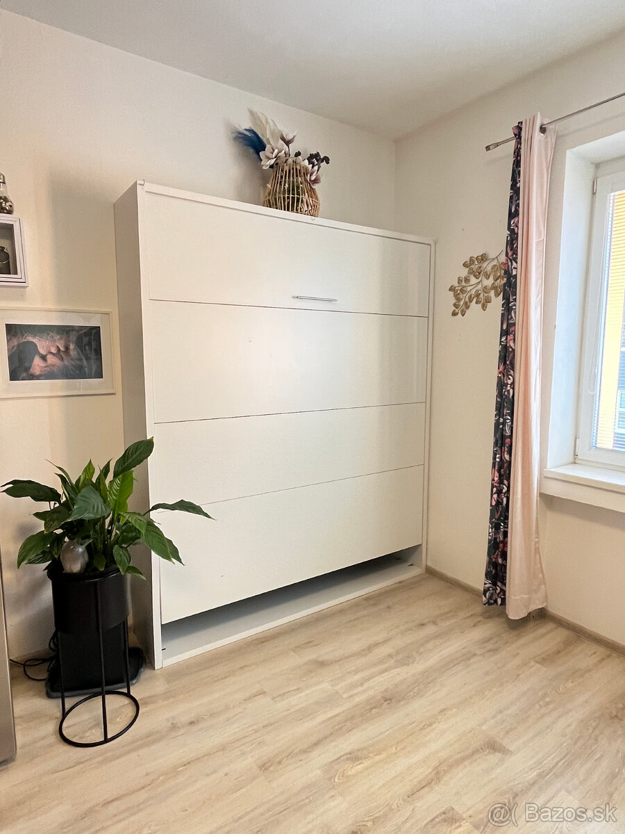 Zariadený 1 izbový byt 35 m2 v Trenčíne, ul. Piešťanská - 5
