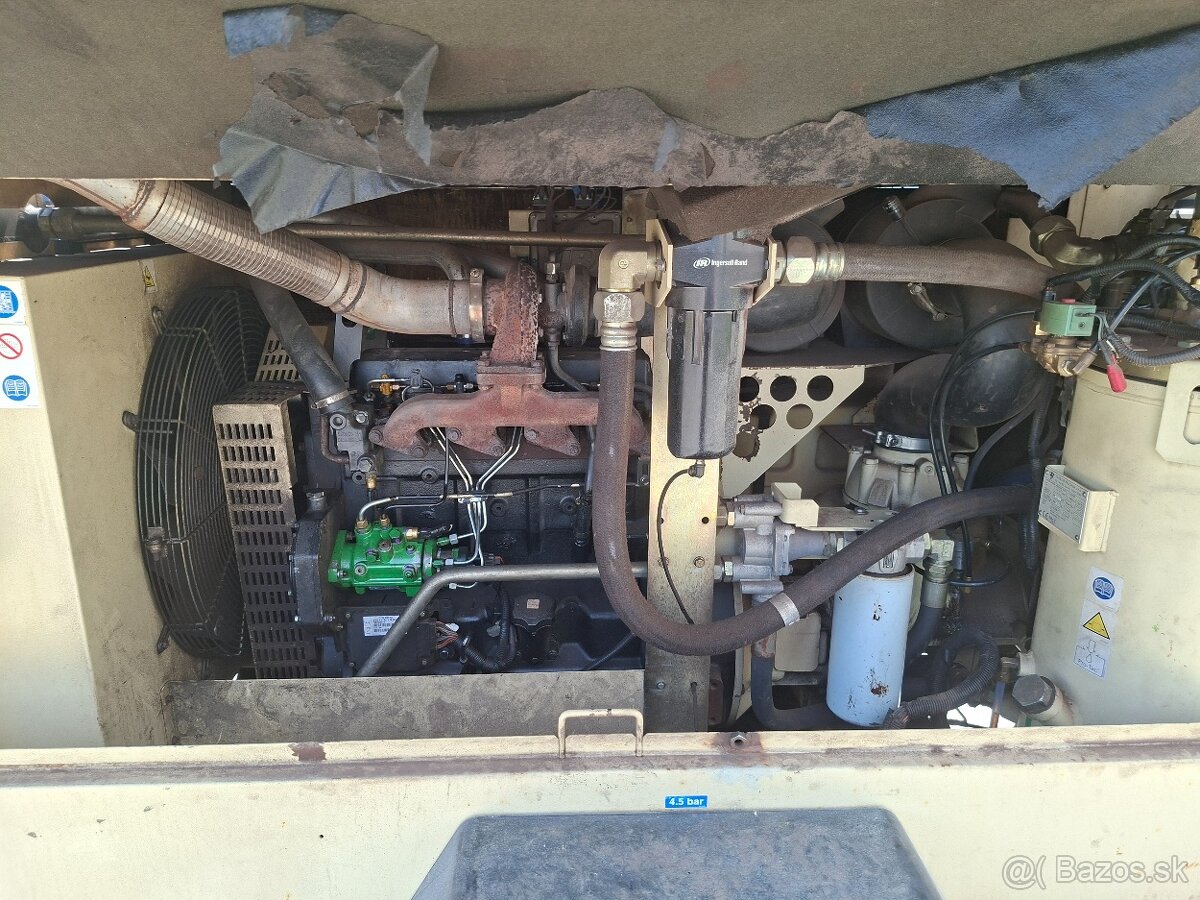 Predám skrutkový kompresor Ingersoll Rand R1220F – 93 kW, 12 - 5