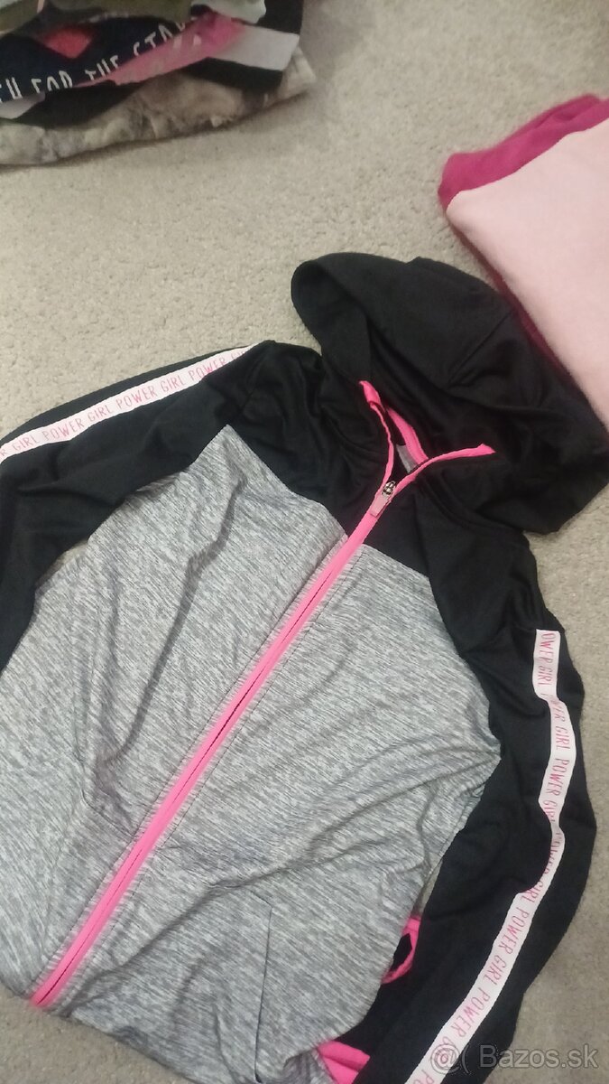 Balík oblečenia dievčatko 146-152 17ks - 5