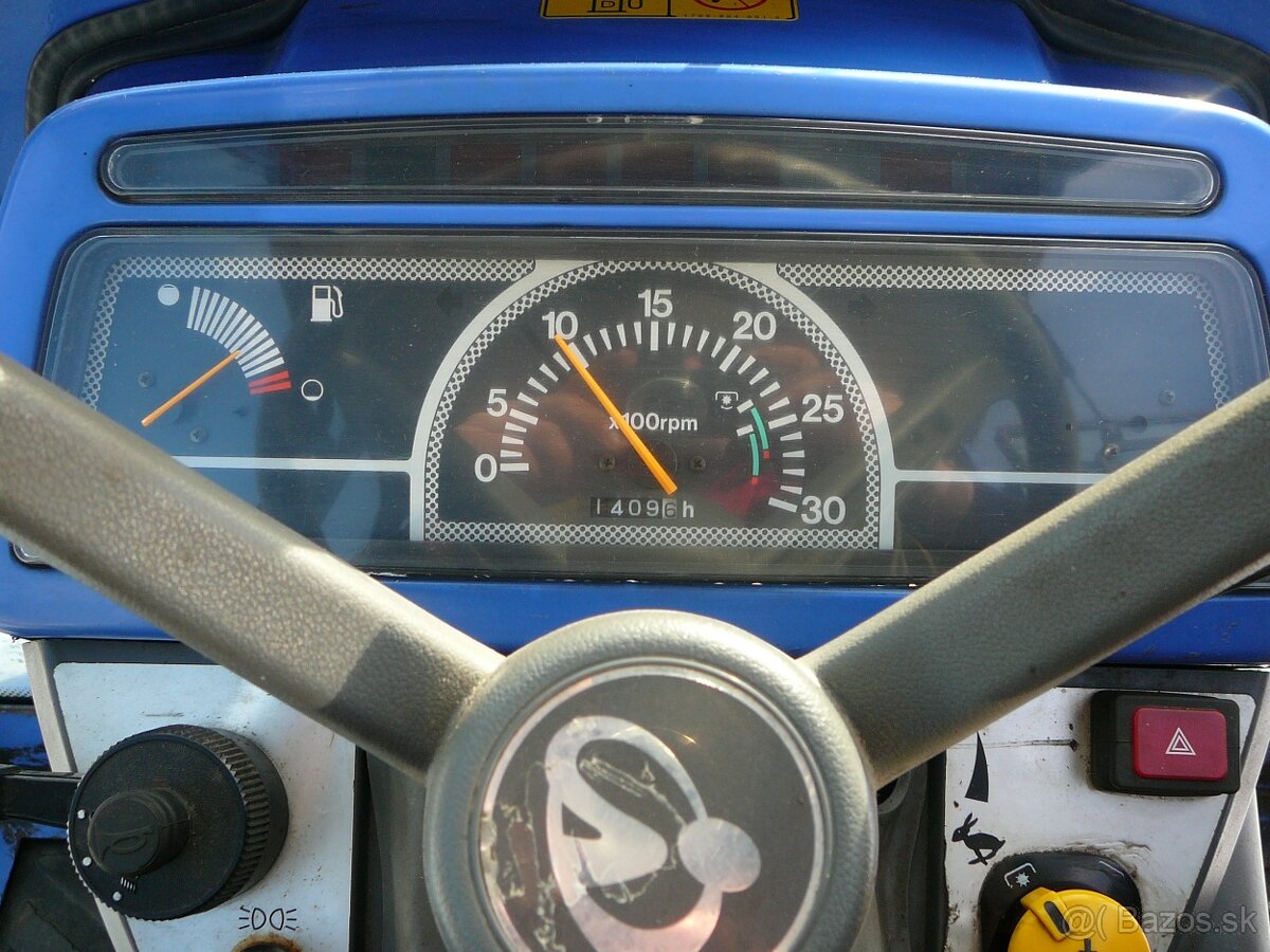 Malotraktor ISEKI 3240 se sekačkou - 5