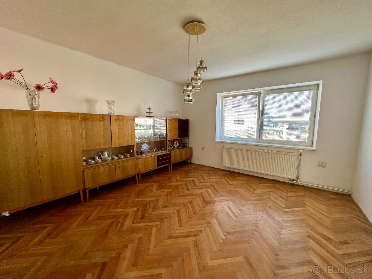 Rodinný dom v obci Jacovce - 5