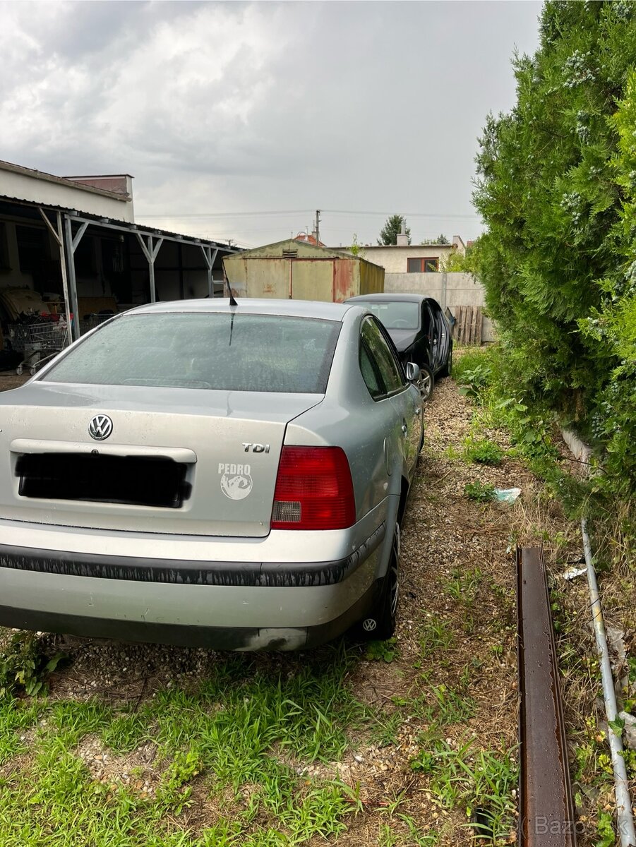 Rozpredám na diely VW Passat B5 1.9 TDI 81 kw 5 st manuál - 5