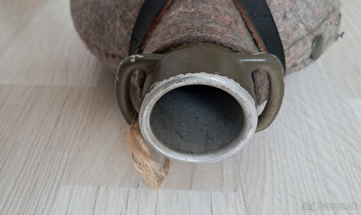 Predam staru malo pouzivanu polnu flasku CSLA. - 5