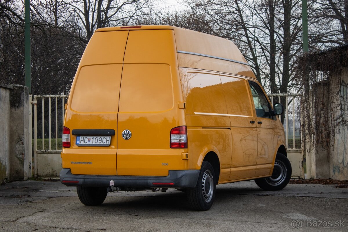 Volkswagen Transporter T5 2.0 TDI LR, 4d. - 5