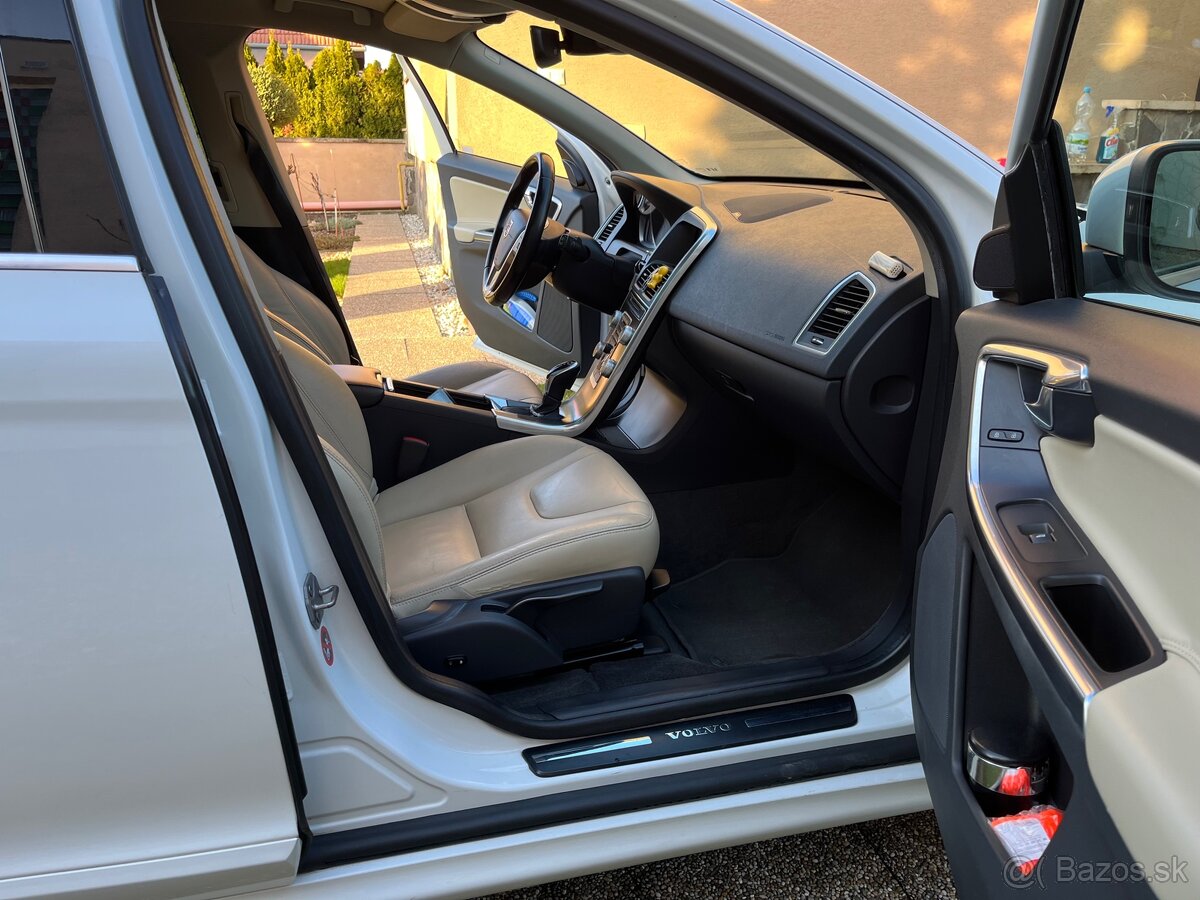 Volvo XC60 D4 Momentum 2015 - 5