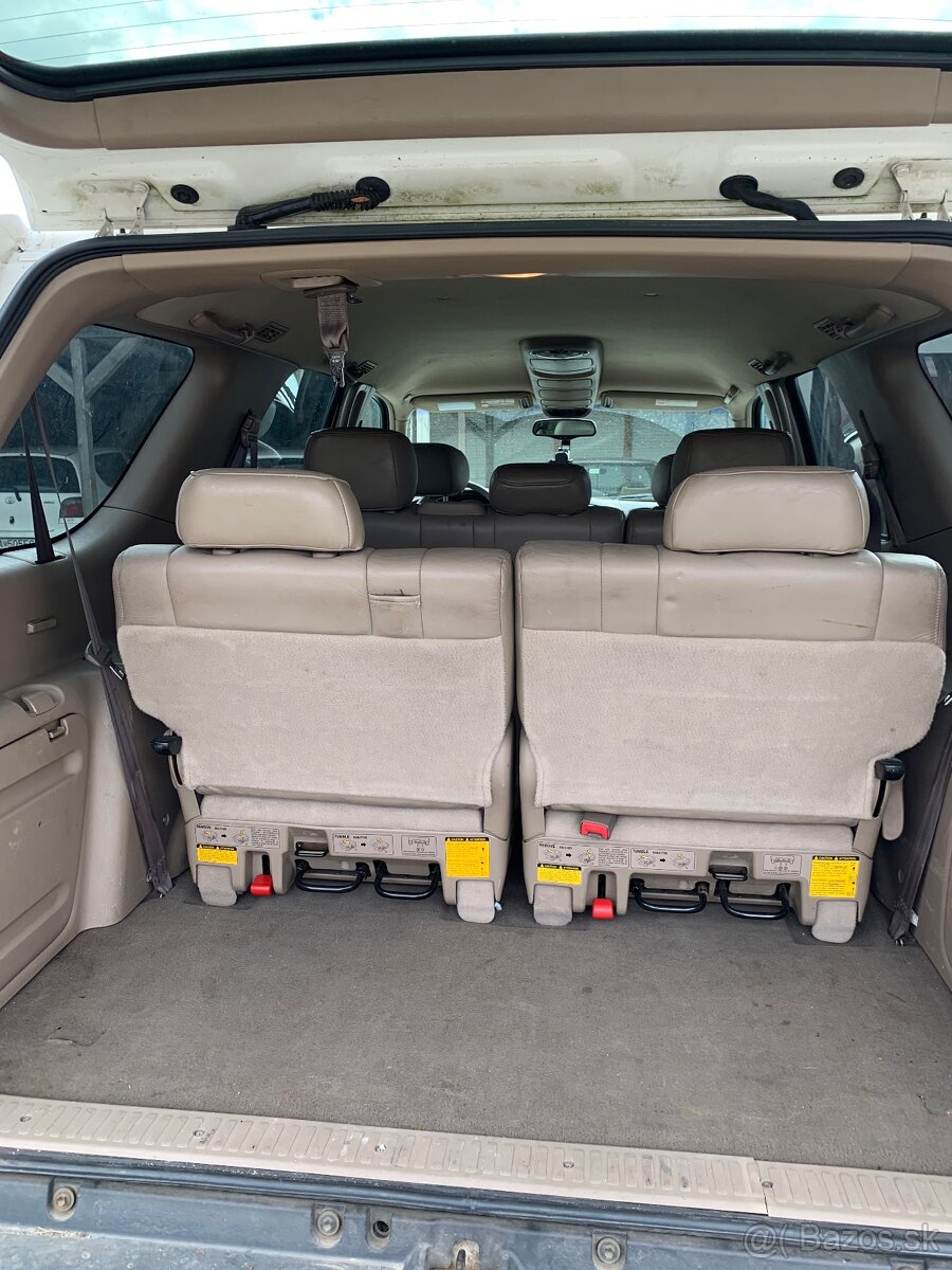Toyota Sequoia