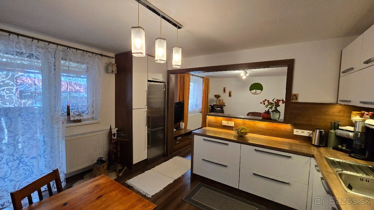 Exkluzívna Ponuka: Rodinný dom s obrovským pozemkom a potenc - 5