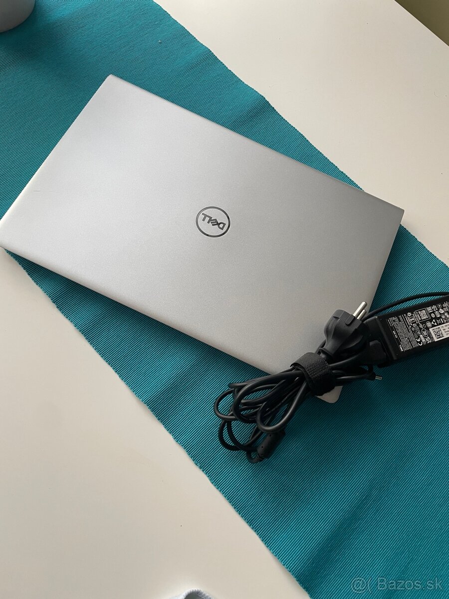 Dell Inspiron 15 - 5