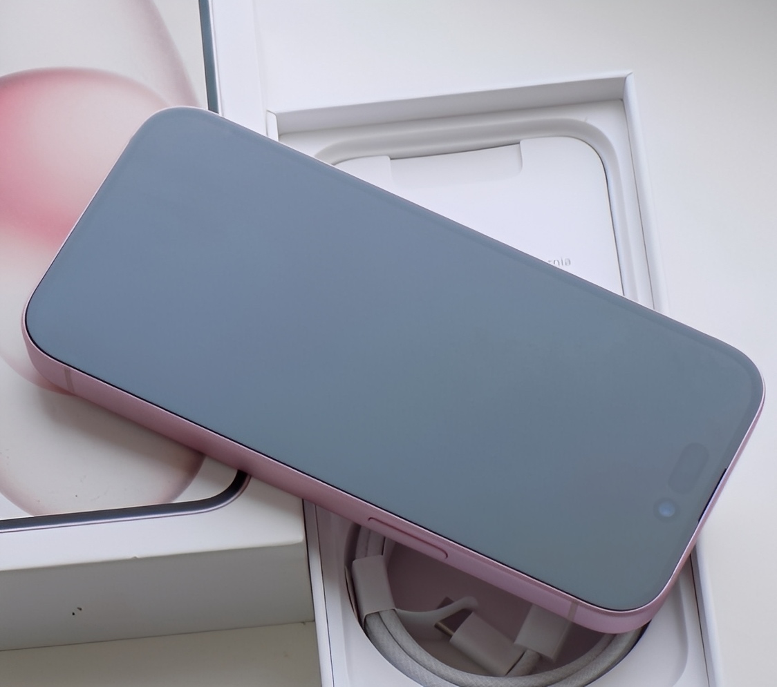 iPhone 15 Pink BATERIE 100% TOP - 5