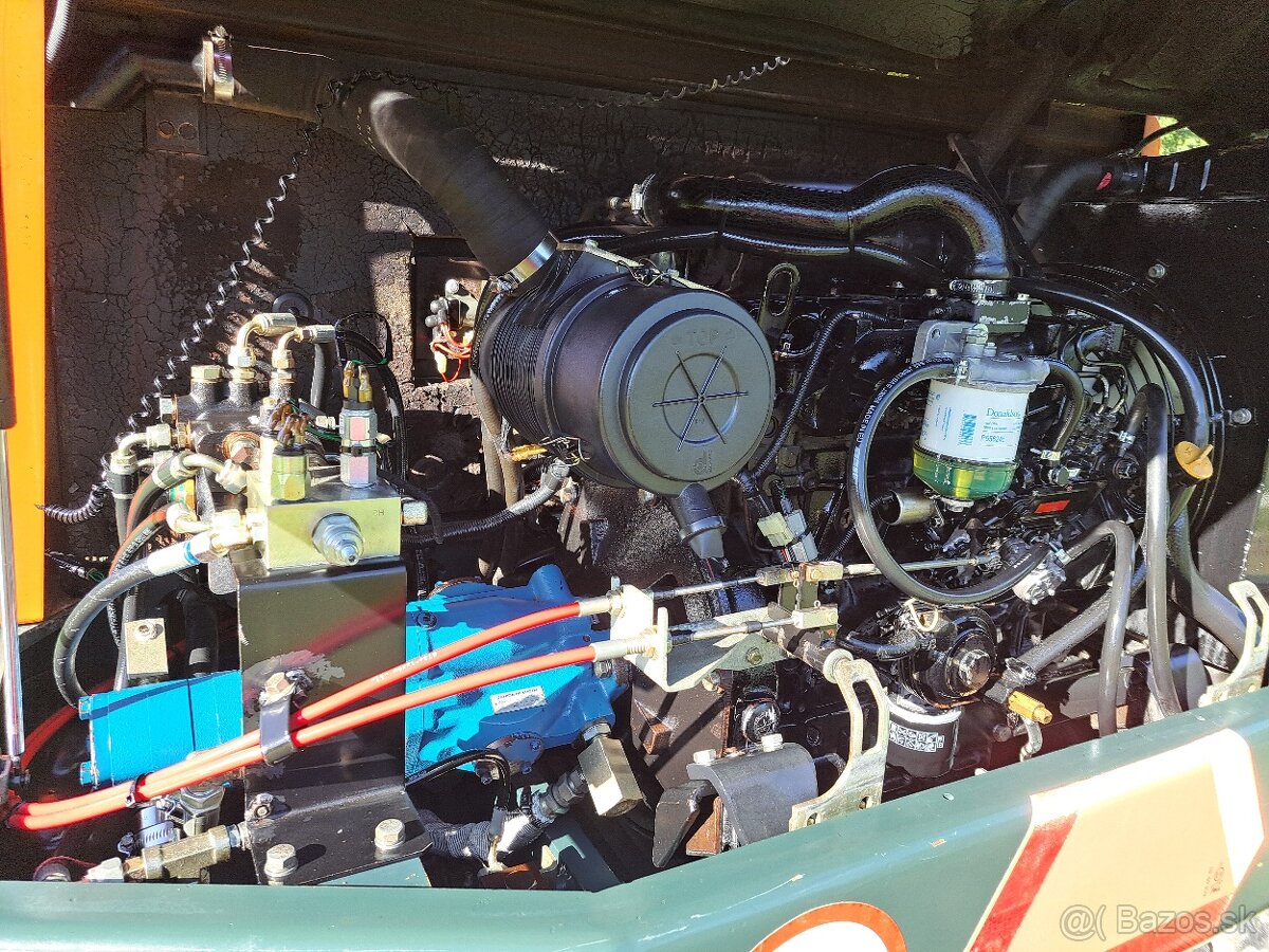 Predam kolesovy bager Yanmar B50W - 5