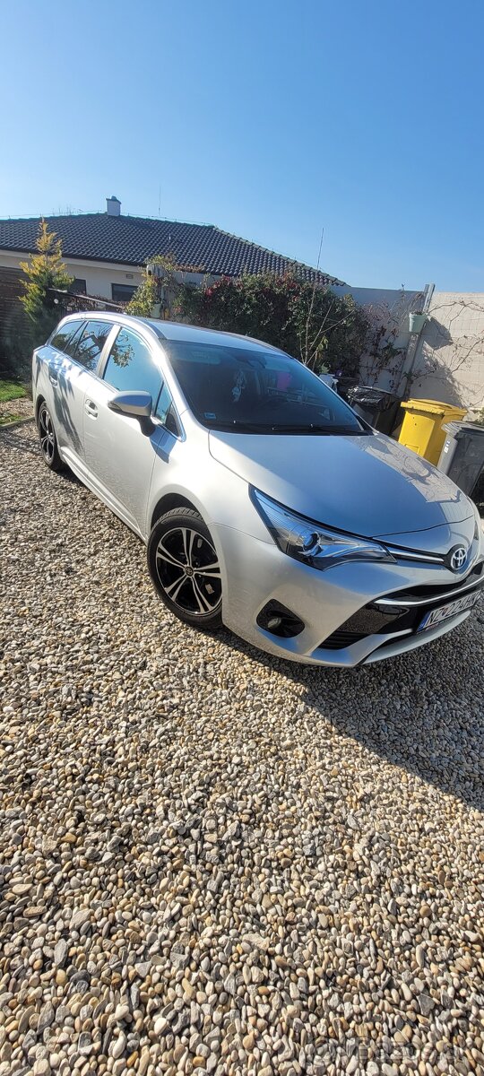 Toyota Avensis combi 2.0L D4D - 5