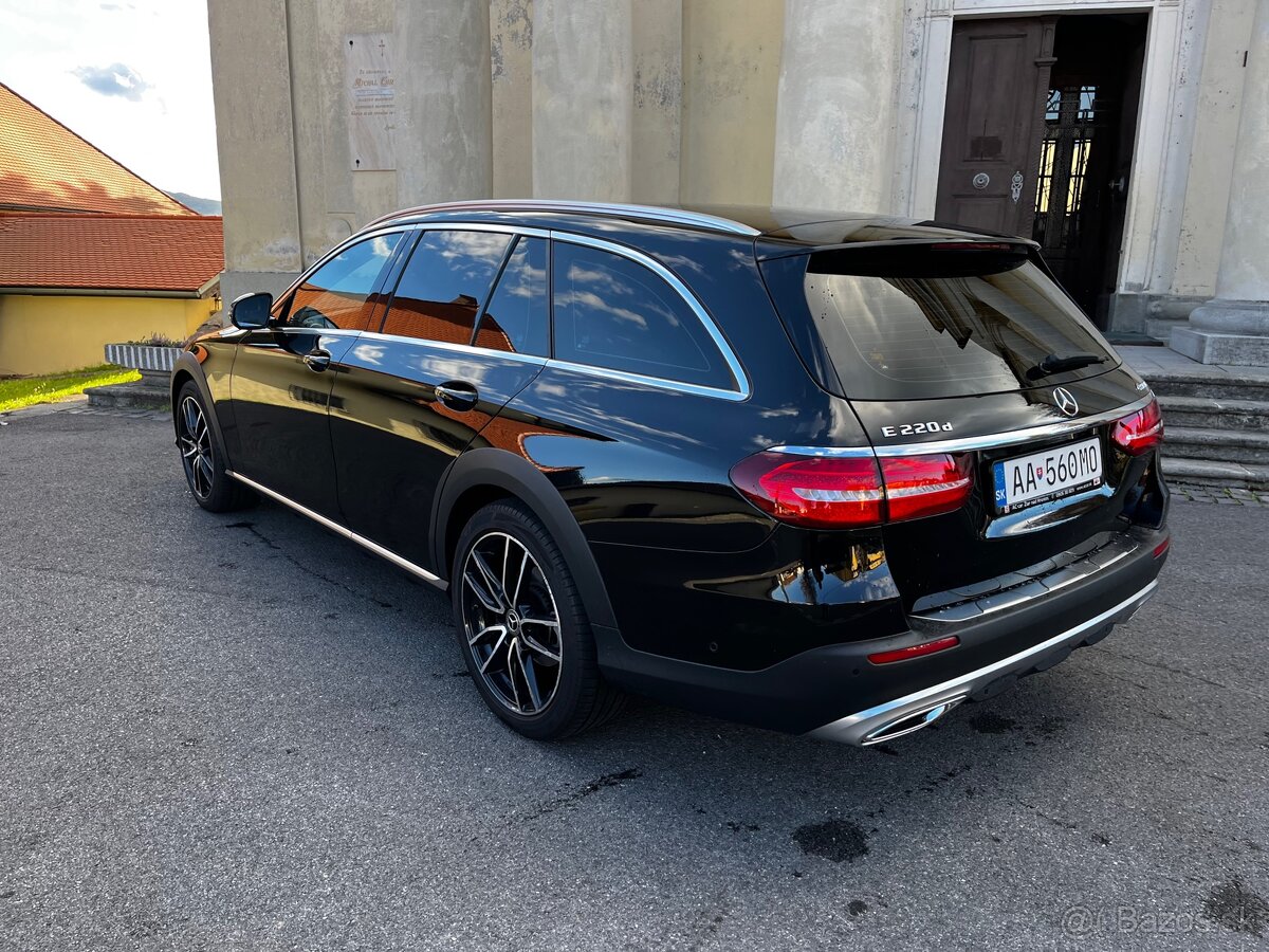 Mercedes Benz E220d All Terrain 4matic 11/2019 Historia MB - 5