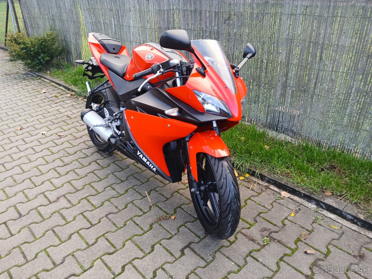 Yamaha YZF-R 125 - 5