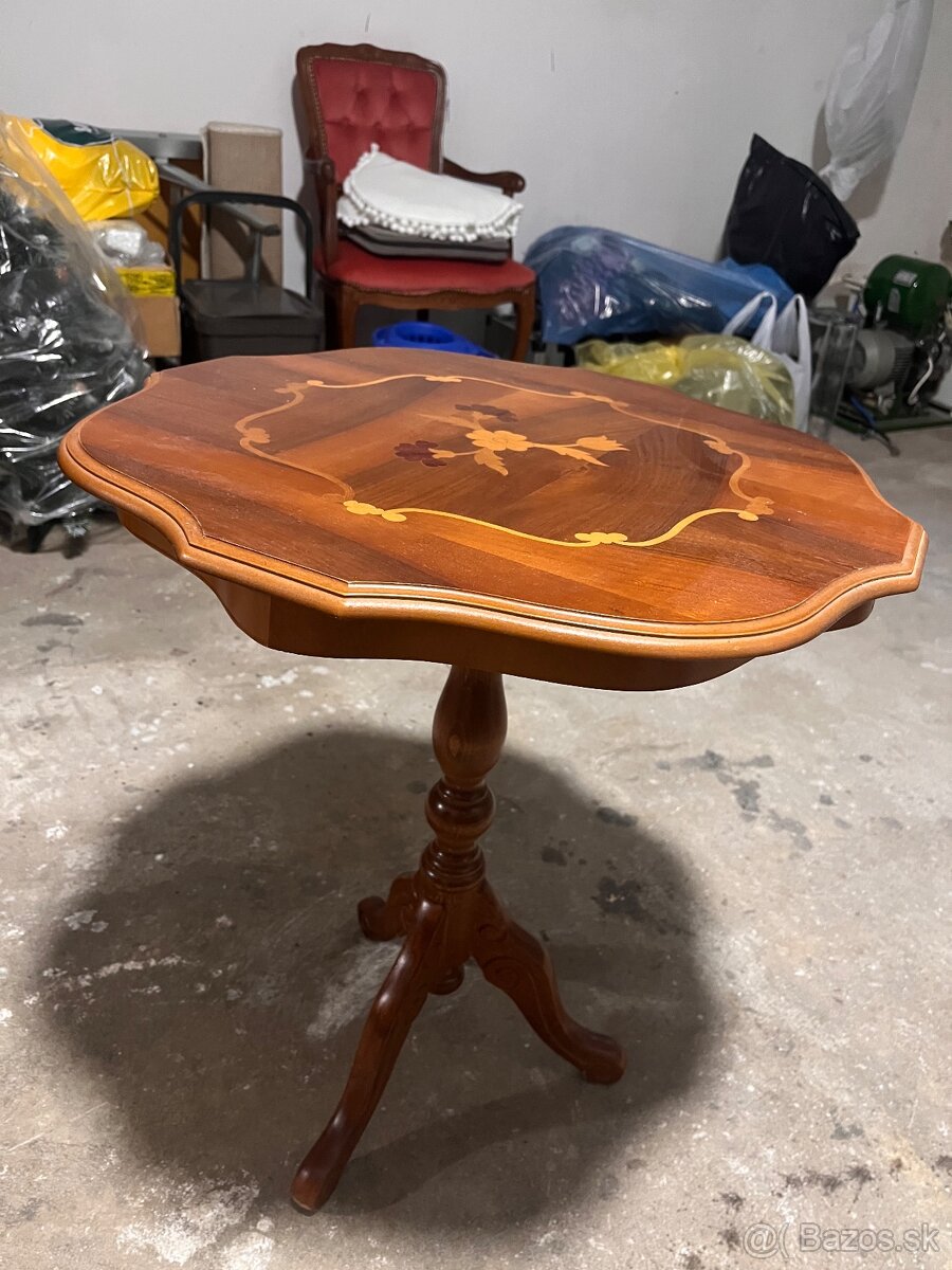 Predám dve starožitne stolicky a stôl - 5