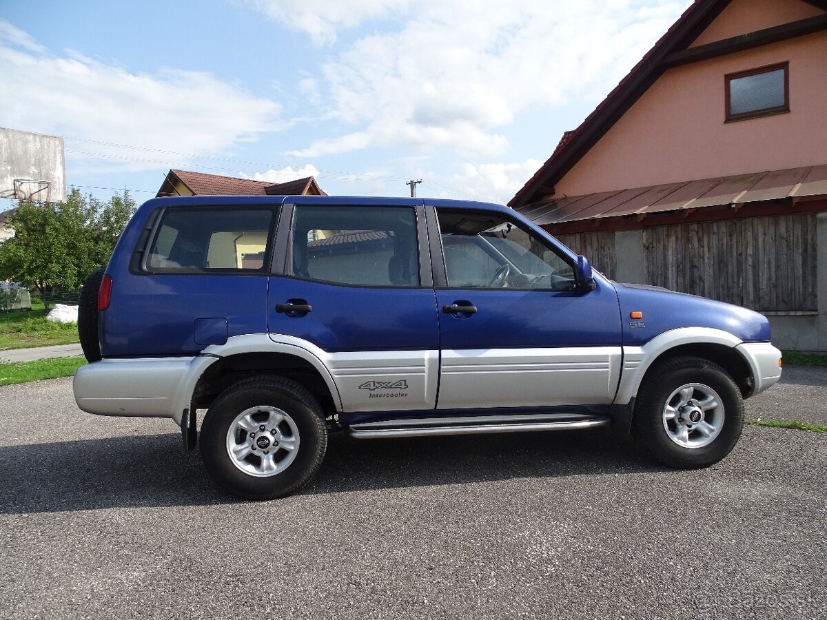 Nissan Terráno II,2.7 tdi-7 miest