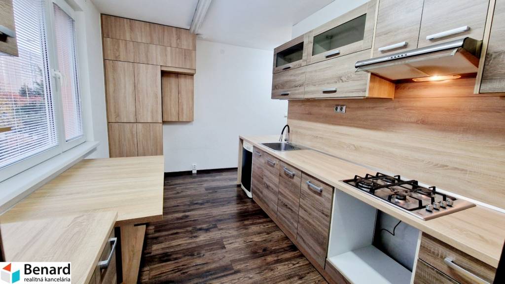 4 IZ. BYT, PREŠOV, MAGURSKÁ, VLASTNÉ KÚRENIE, KLIMATIZÁCIA - 5