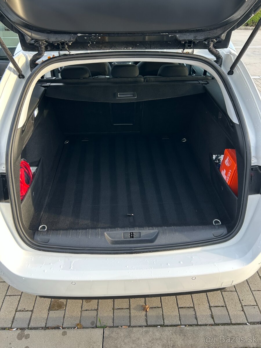 Peugeot 308 SW 1.5 BlueHDi - 5