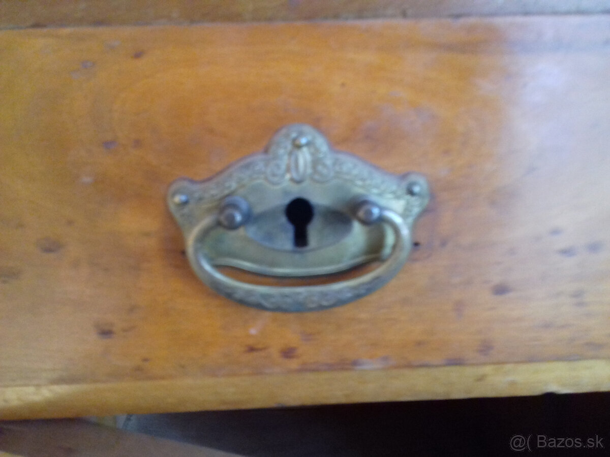 Zrkadlová skrinka - 5