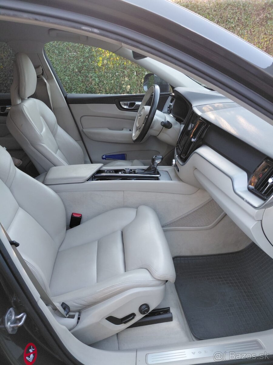 Volvo XC60 D5 AWD Summum 2017 - 5