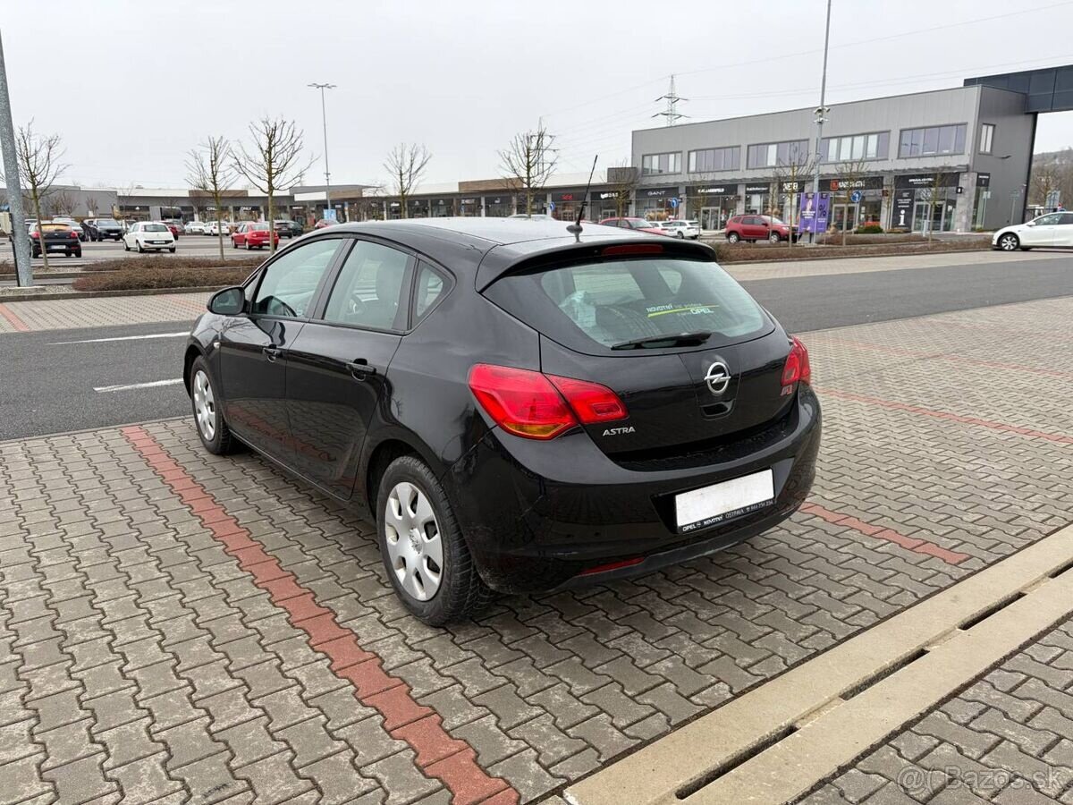 Opel Astra 1.4 16V ČR naj. 145t - 5