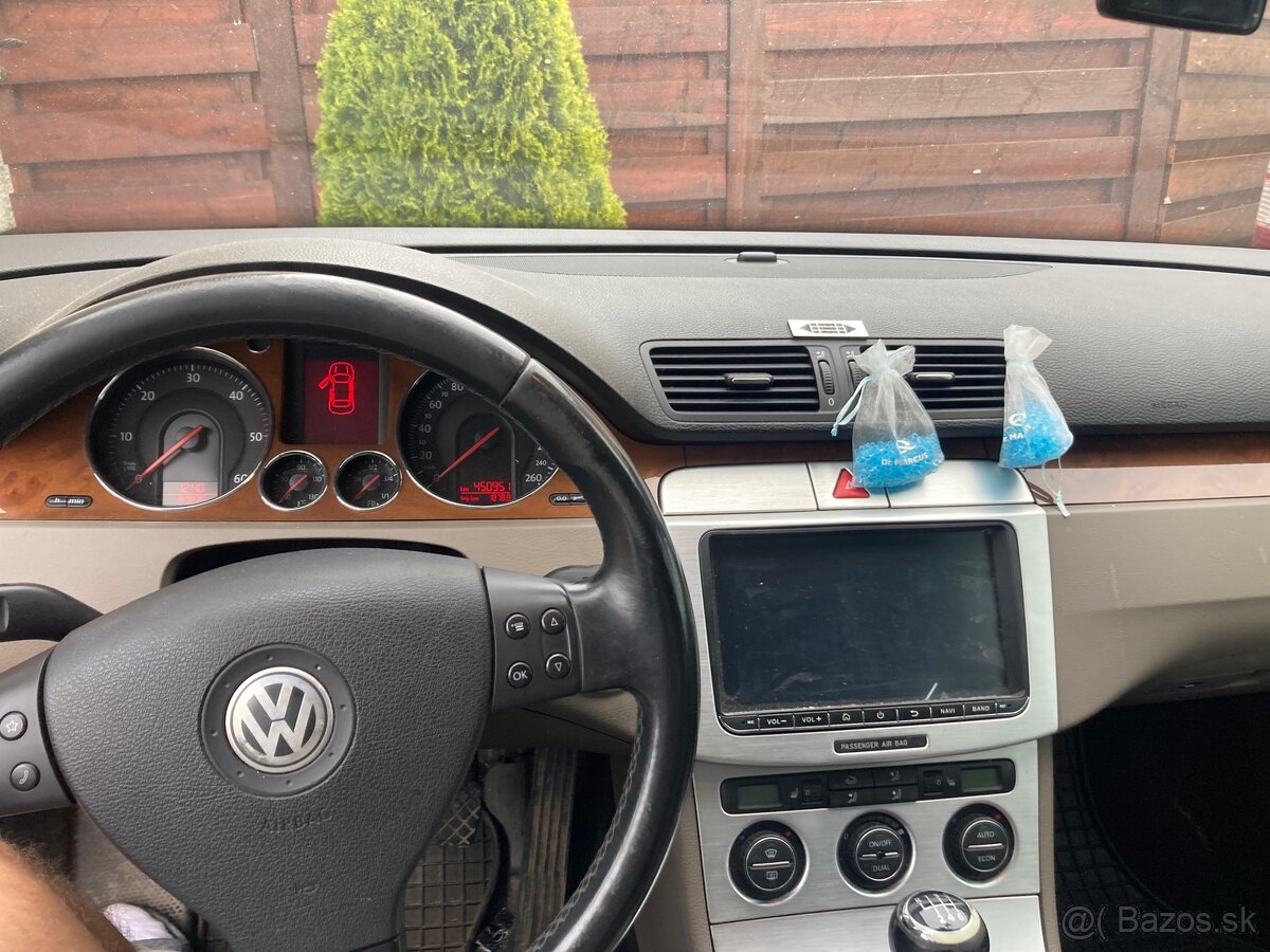 Predám passat b6 2,0 103kw 4x4 BKP - 5