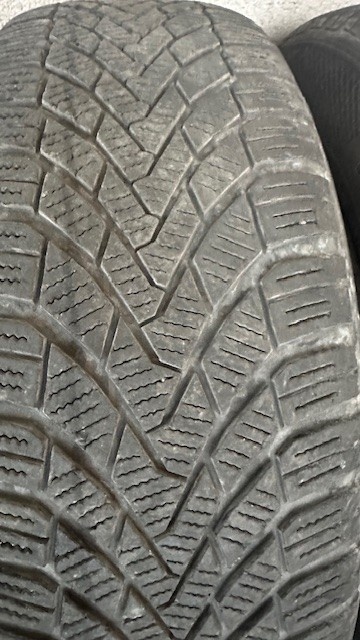 Predám plechové disky obute zimne pneumatiky - 5