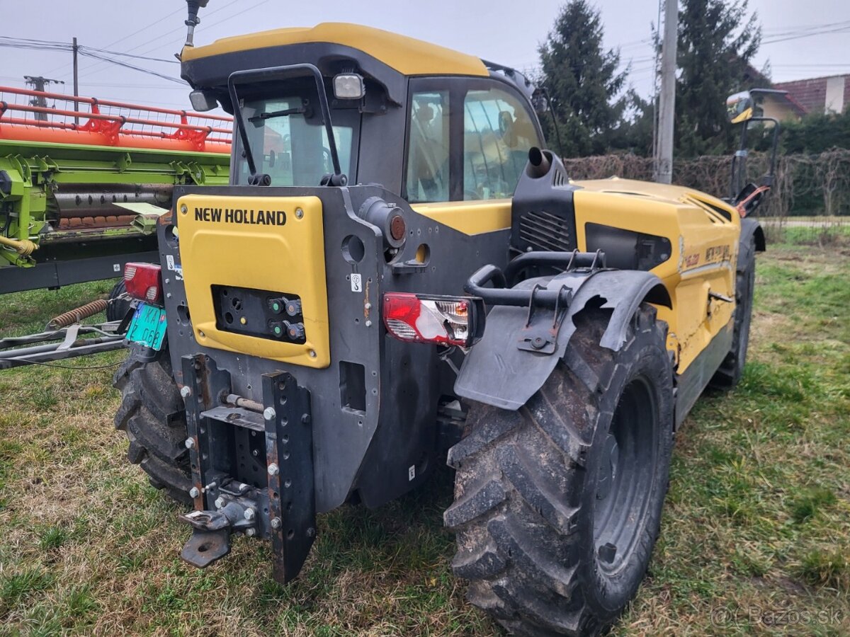 NEW HOLLAND TH 6.28 4X4 - 5