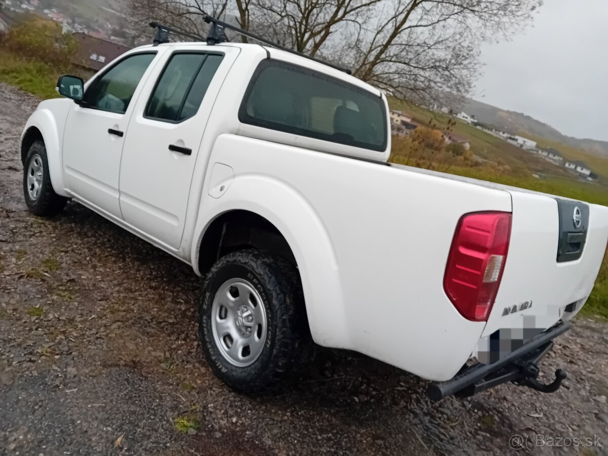 Nissan Navara 2,5 dci 4x4 nová STK a EK - 5