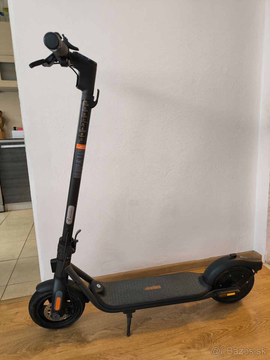 Predám elektrickú kolobežku Segway Ninebot F2 E - 5