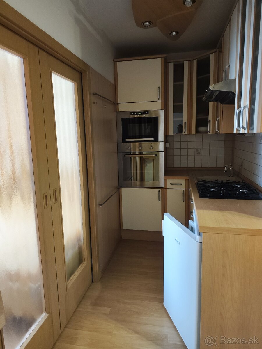 Na prenájom 1 izbový byt - 5
