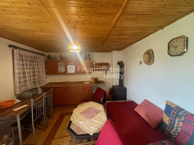 Klobúk dole - Chata s krásnym pozemkom (F669-13-ANMi) - 5