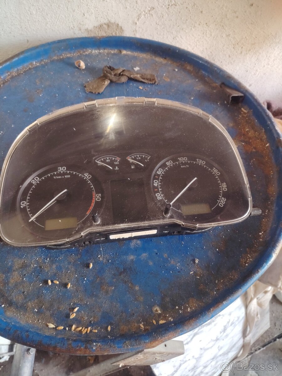 Budíky prístrojová doska - 5