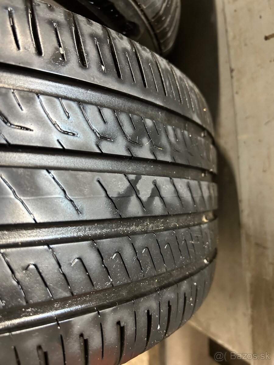 Barum BRAVURIS 5 225/45 r17 letné - 5