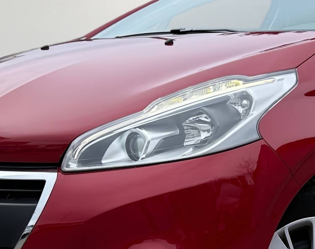 Peugeot 208 1.2 PureTech Allure - 5