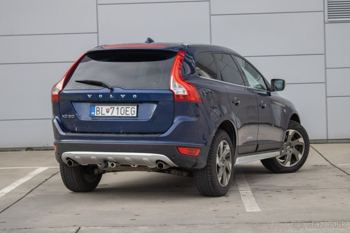 Volvo XC60 D5 AWD Momentum 4X4 - 5