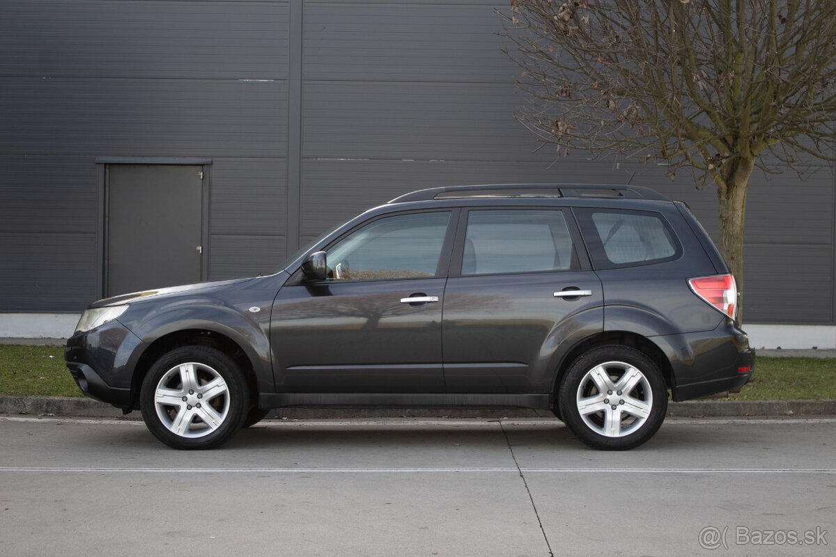 Subaru Forester 2.0 SX 4x4 Benzín Automat - 5