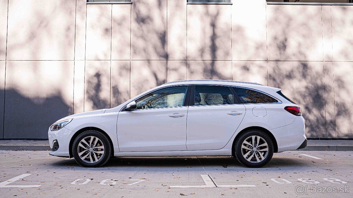 Hyundai i30 CW 1.6 CRDi Classic DTC - 5