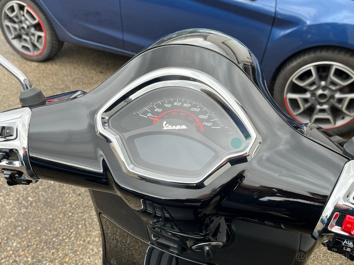 VESPA GTS 300 S E5 NERO CONVINTO - 5