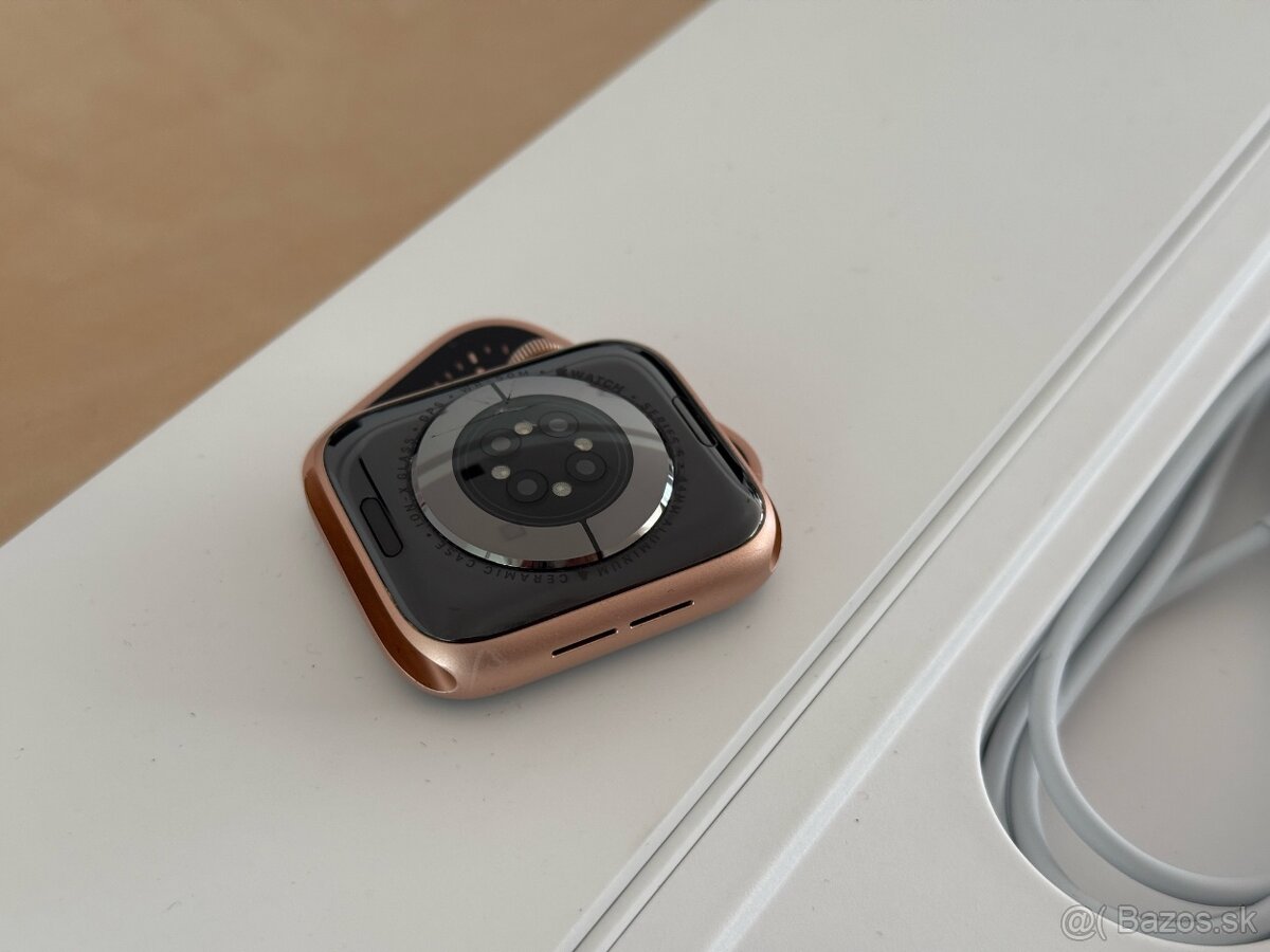 Apple Watch 6 44mm Gold - 5