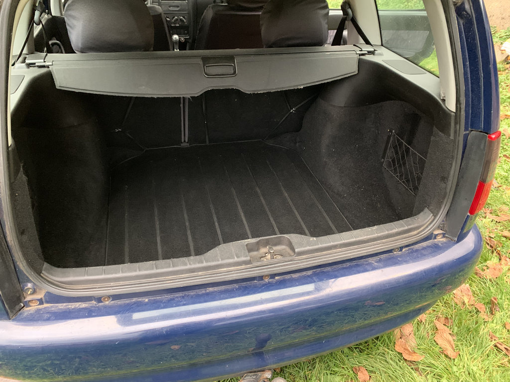 Predám Seat Cordoba Vario, benzin, platná STK do 04/2027 - 5