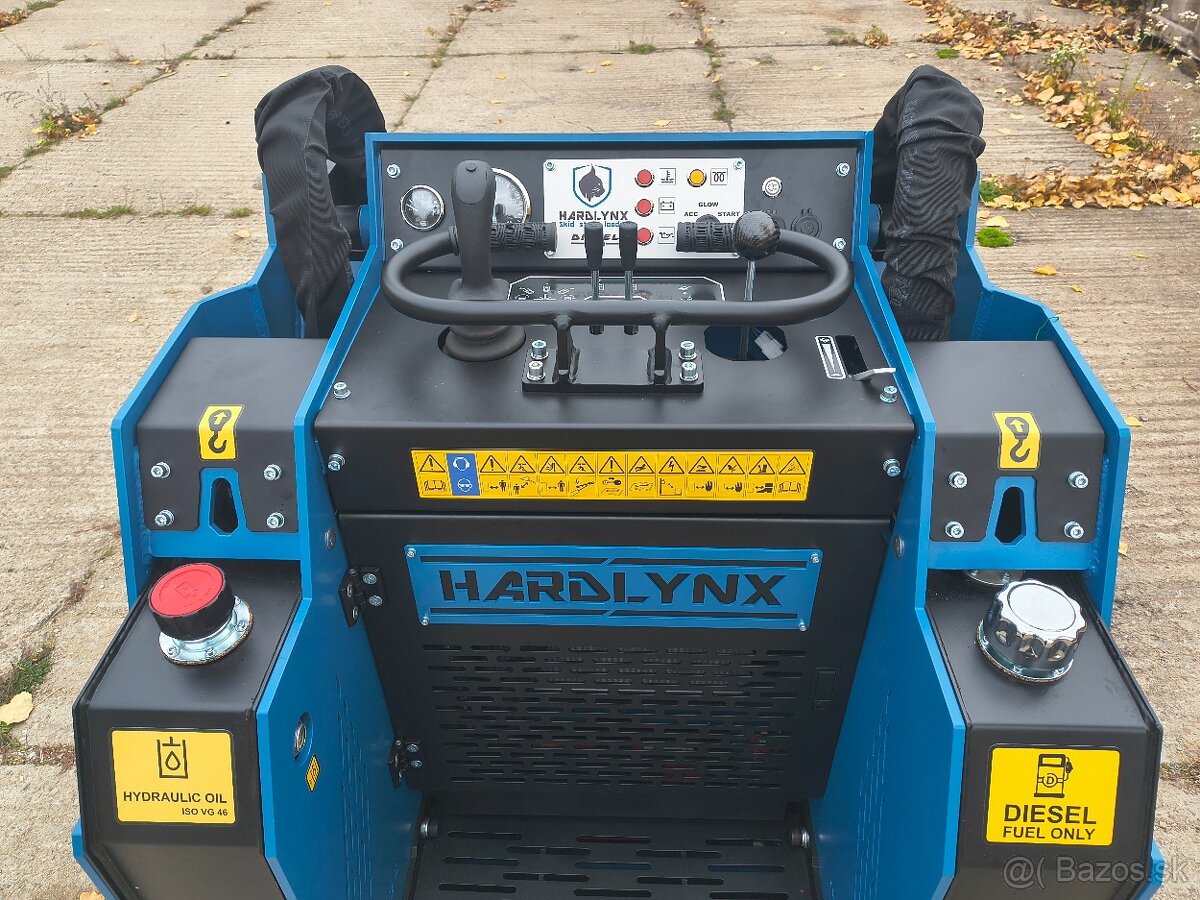 Šmykom riadený mini nakladač HARDLYNX W525 - 5