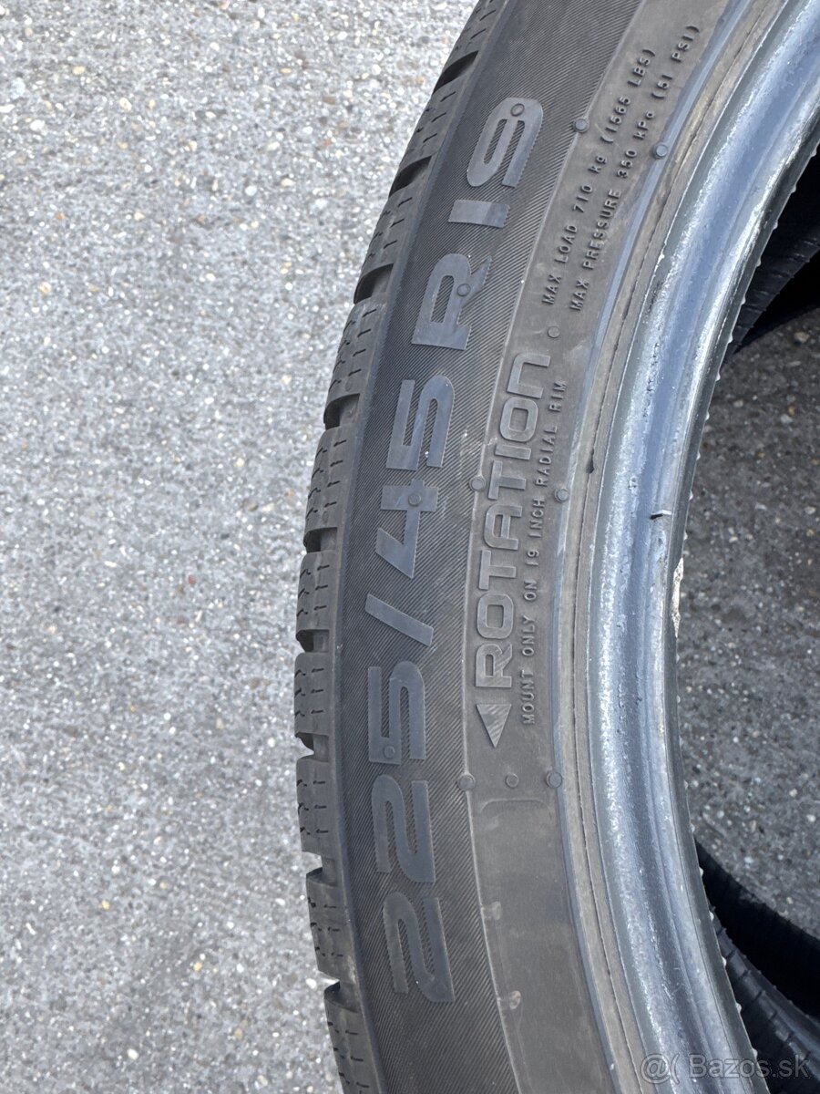 Predám zimné 2ks 225/45 R19 NOKIAN - 5