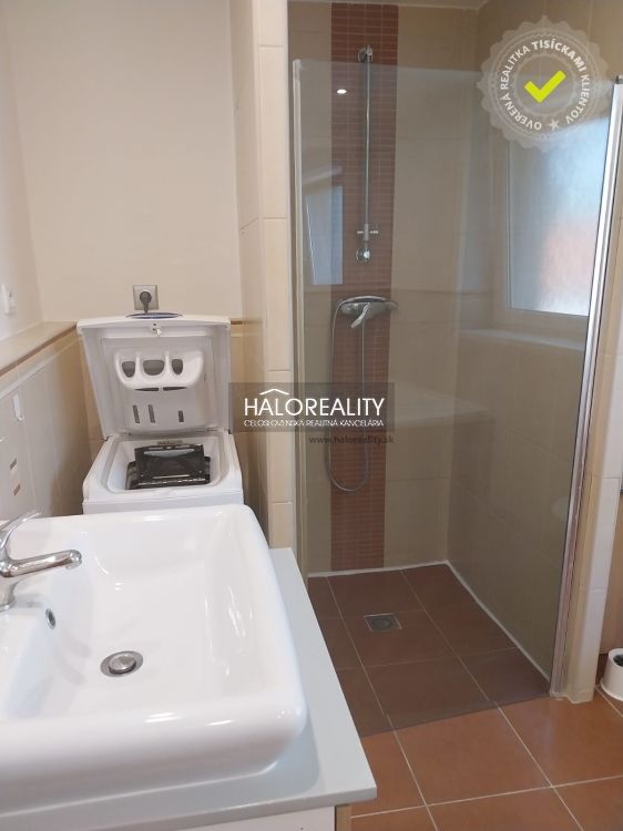 HALO reality - Prenájom, trojizbový byt Komárno - 5