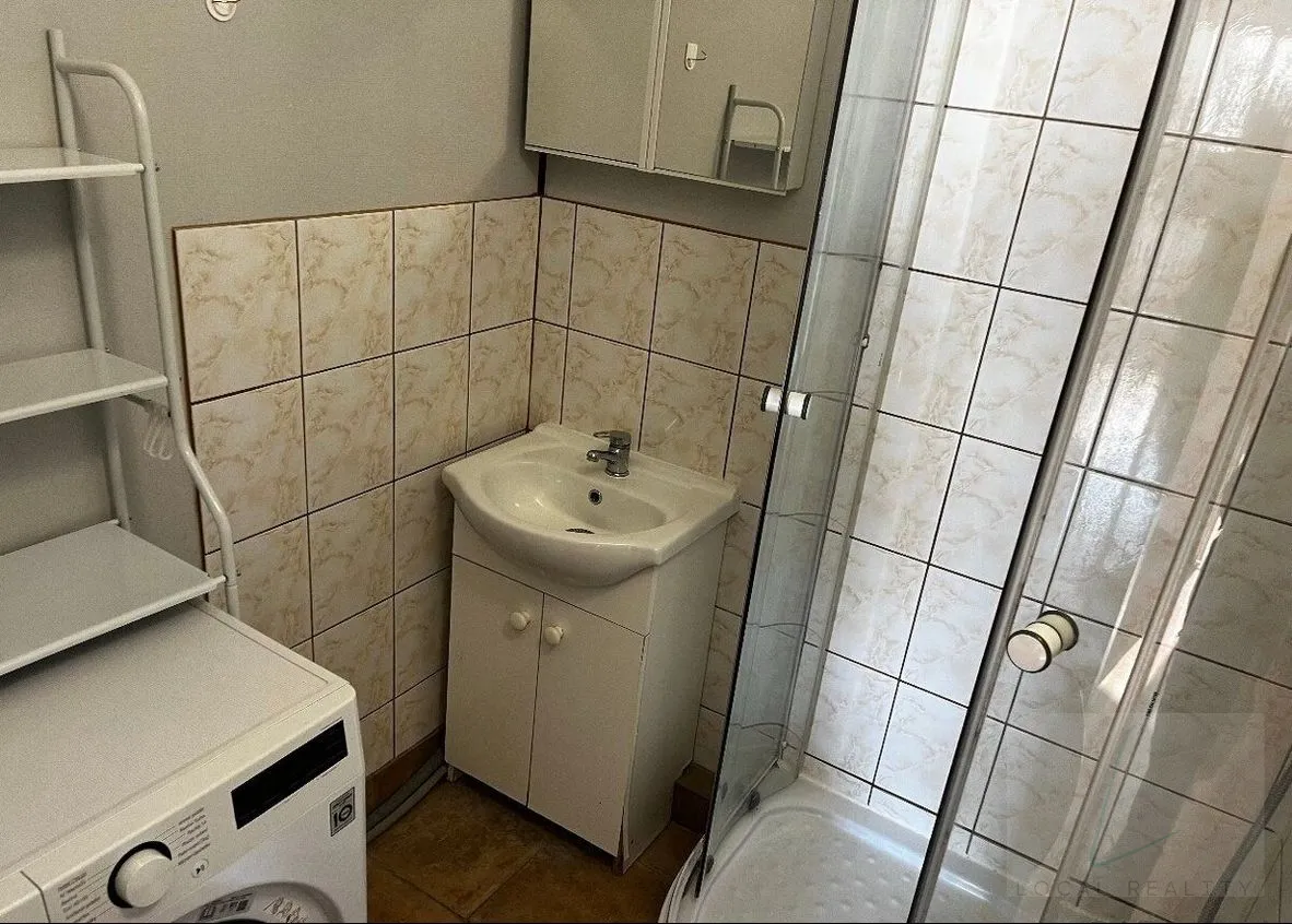 Na prenájom - dvojizbový byt v centre Nového Mesta nad Váhom - 5