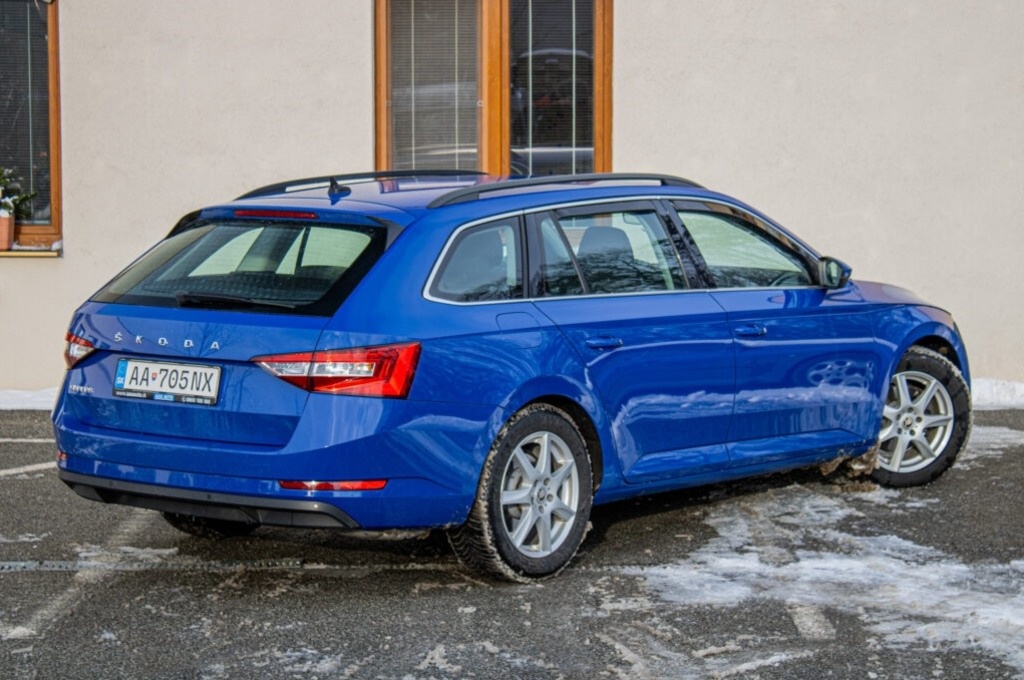 Škoda Superb Combi 2.0 TSI Ambition DSG - 5